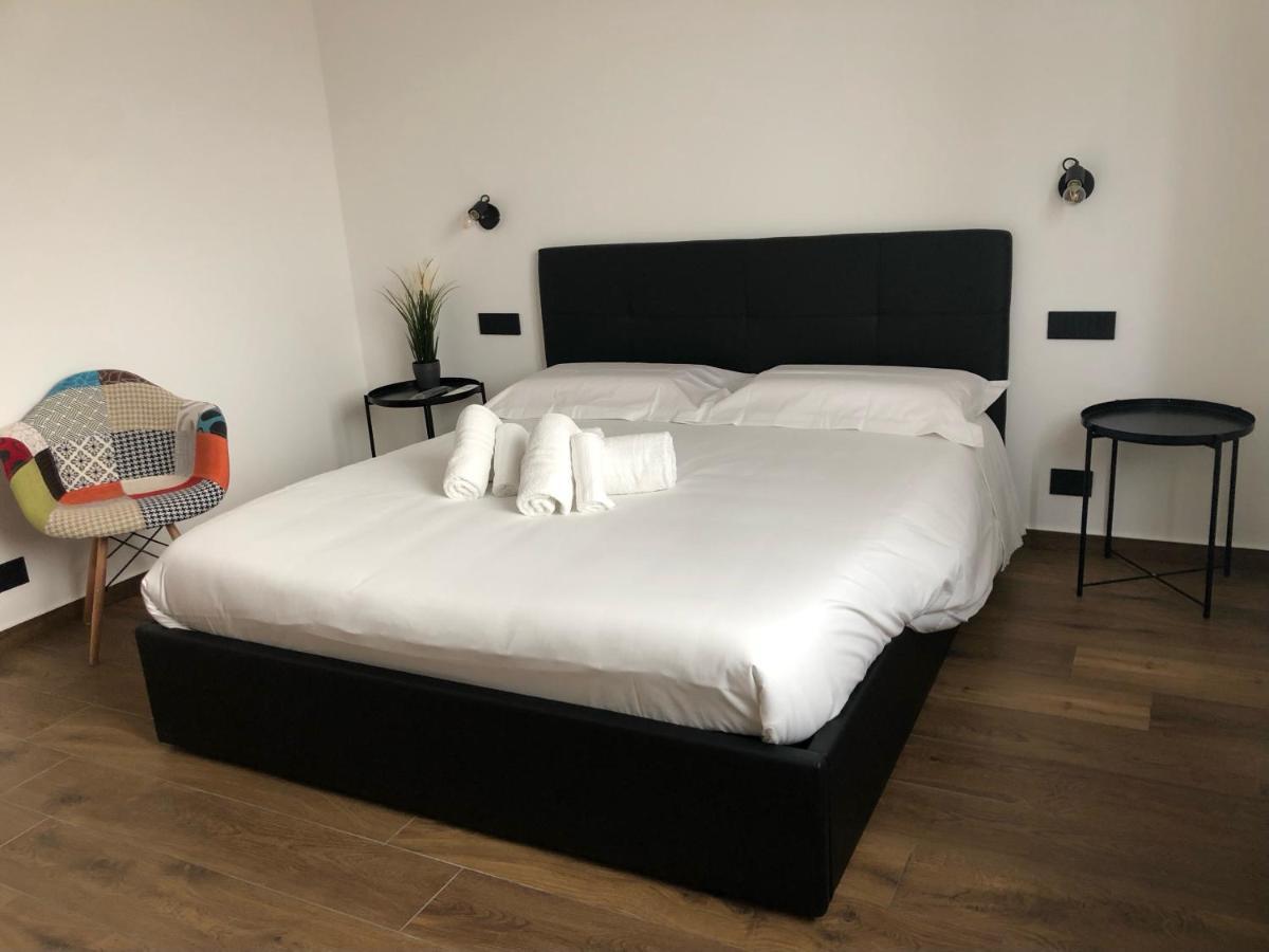 מילאצו Borgiarooms Luxury Apartment מראה חיצוני תמונה
