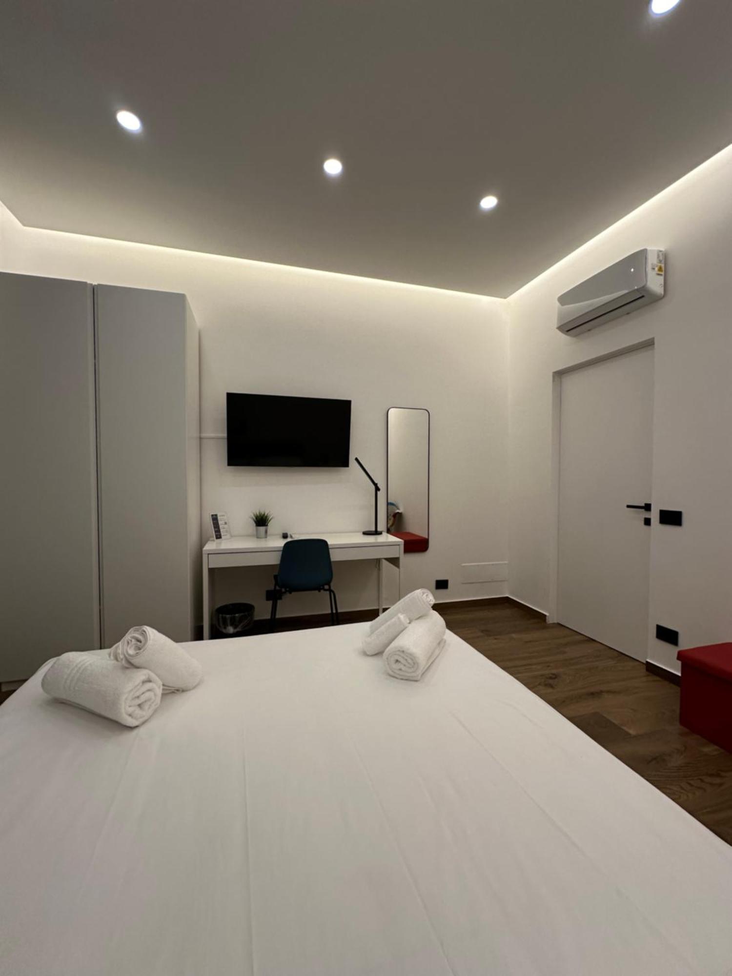 מילאצו Borgiarooms Luxury Apartment מראה חיצוני תמונה