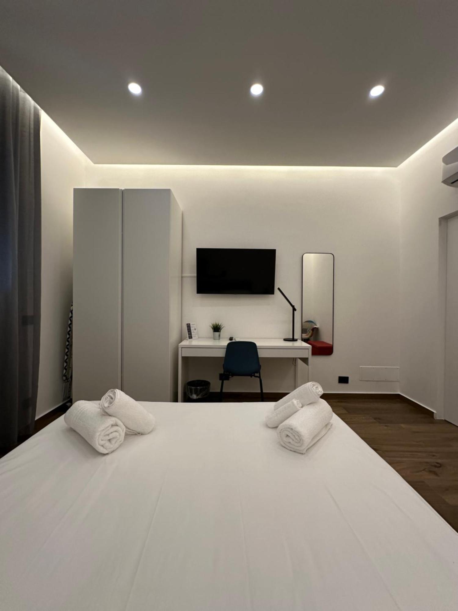 מילאצו Borgiarooms Luxury Apartment מראה חיצוני תמונה