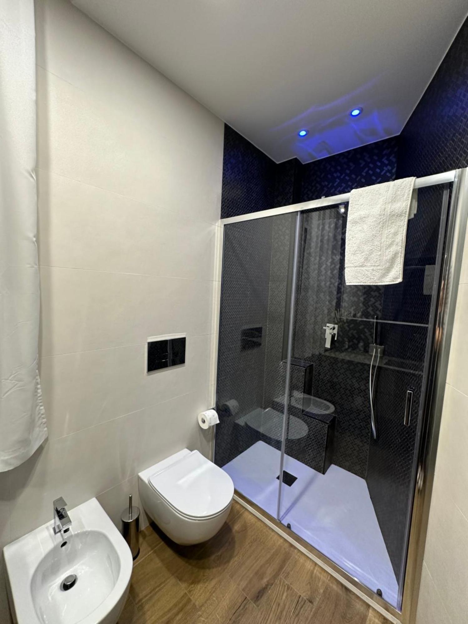 מילאצו Borgiarooms Luxury Apartment מראה חיצוני תמונה