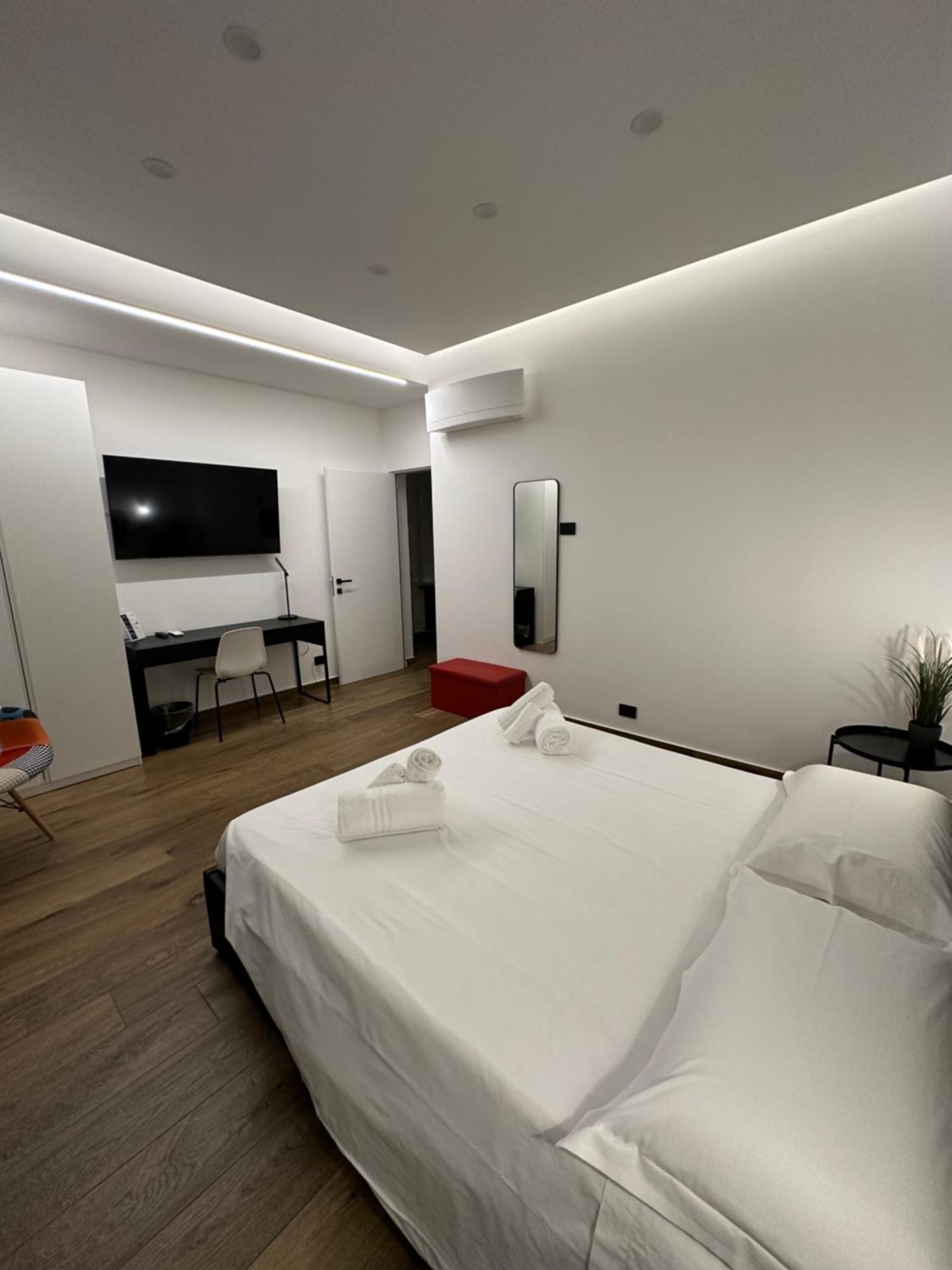 מילאצו Borgiarooms Luxury Apartment מראה חיצוני תמונה