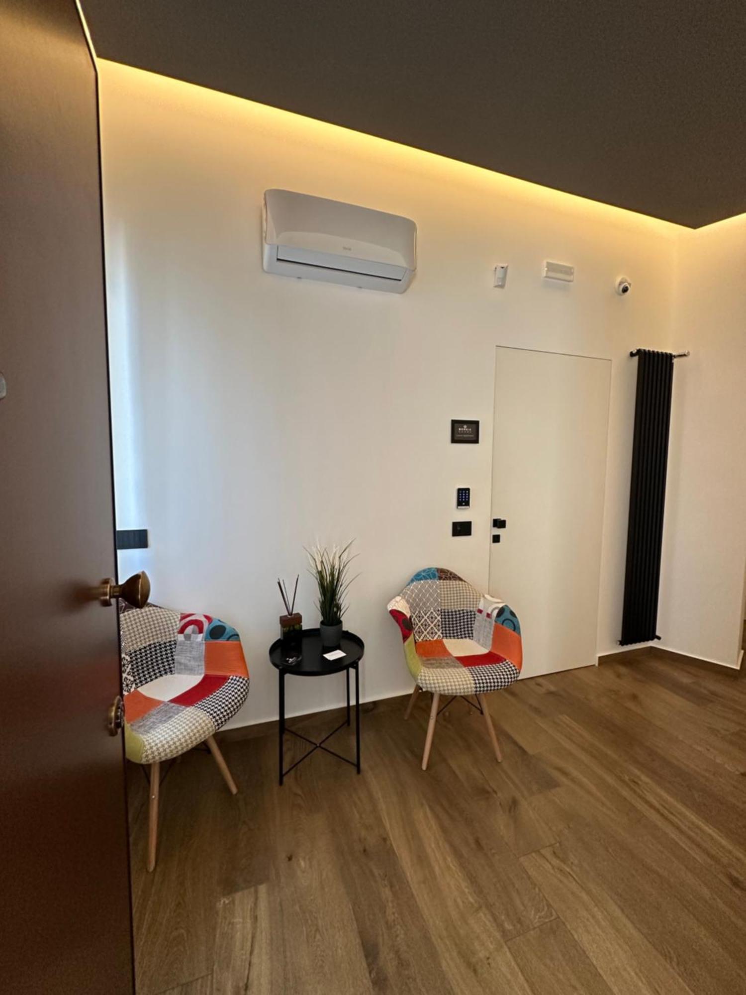 מילאצו Borgiarooms Luxury Apartment מראה חיצוני תמונה
